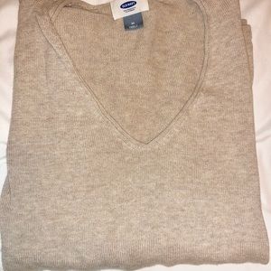 V neck sweater